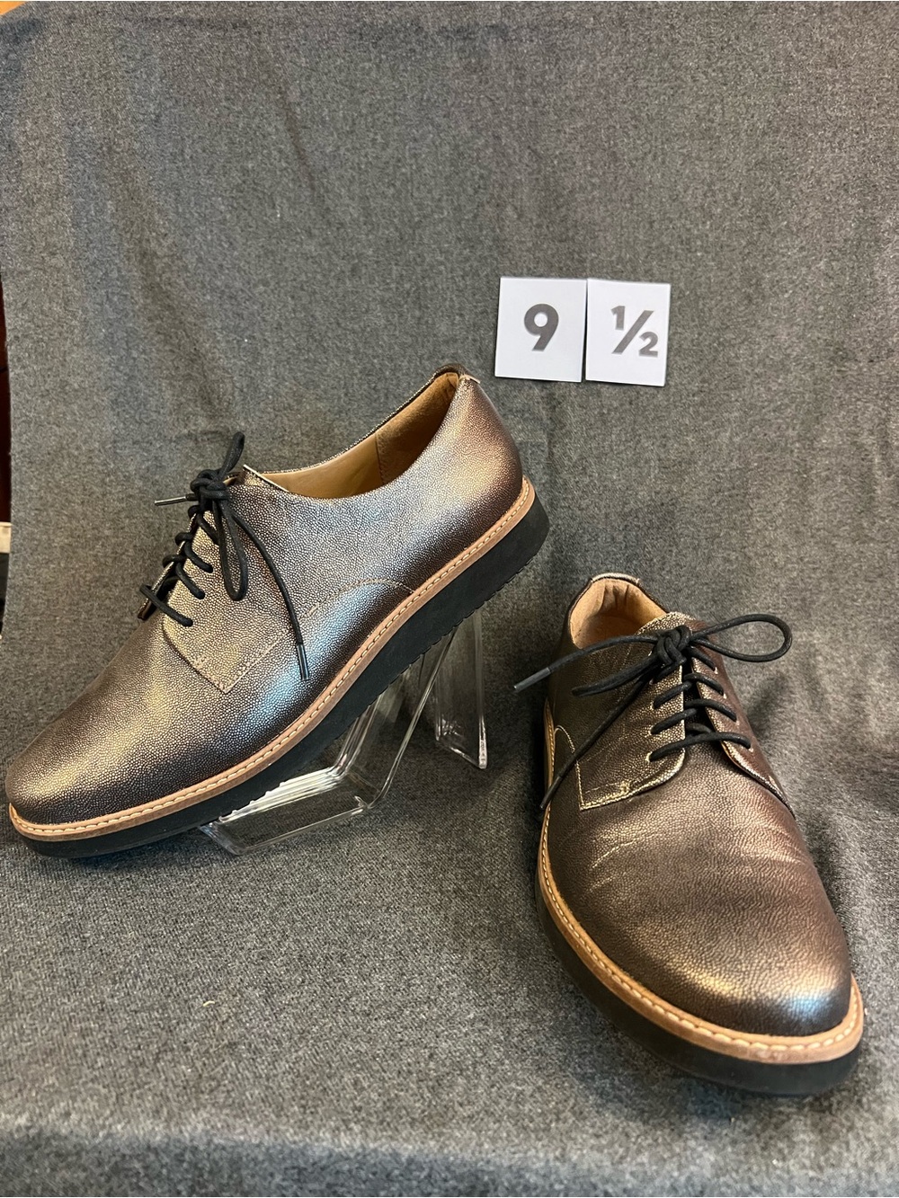 Clark’s Women’s Metallic Brown Lace-Up Dress Shoes - Size 9.5